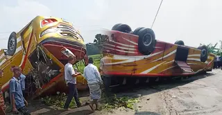 ফরিদপুরে দুই বাসের সংঘর্ষে শিশুসহ নিহত দুই, আহত-১৫